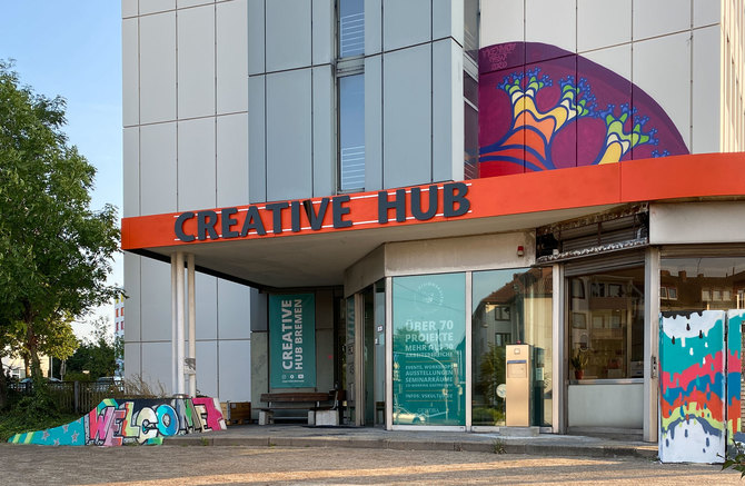 Blick auf den Eingang zum Creative Hub